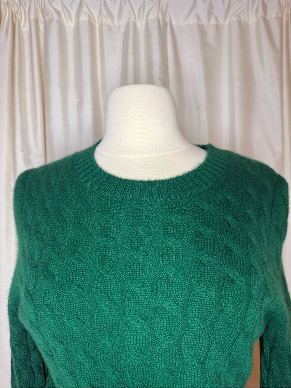 J.Crew 100% Cashmere Cable Knit Sweater Emerald Green Crewneck Size Small - Picture 4 of 10